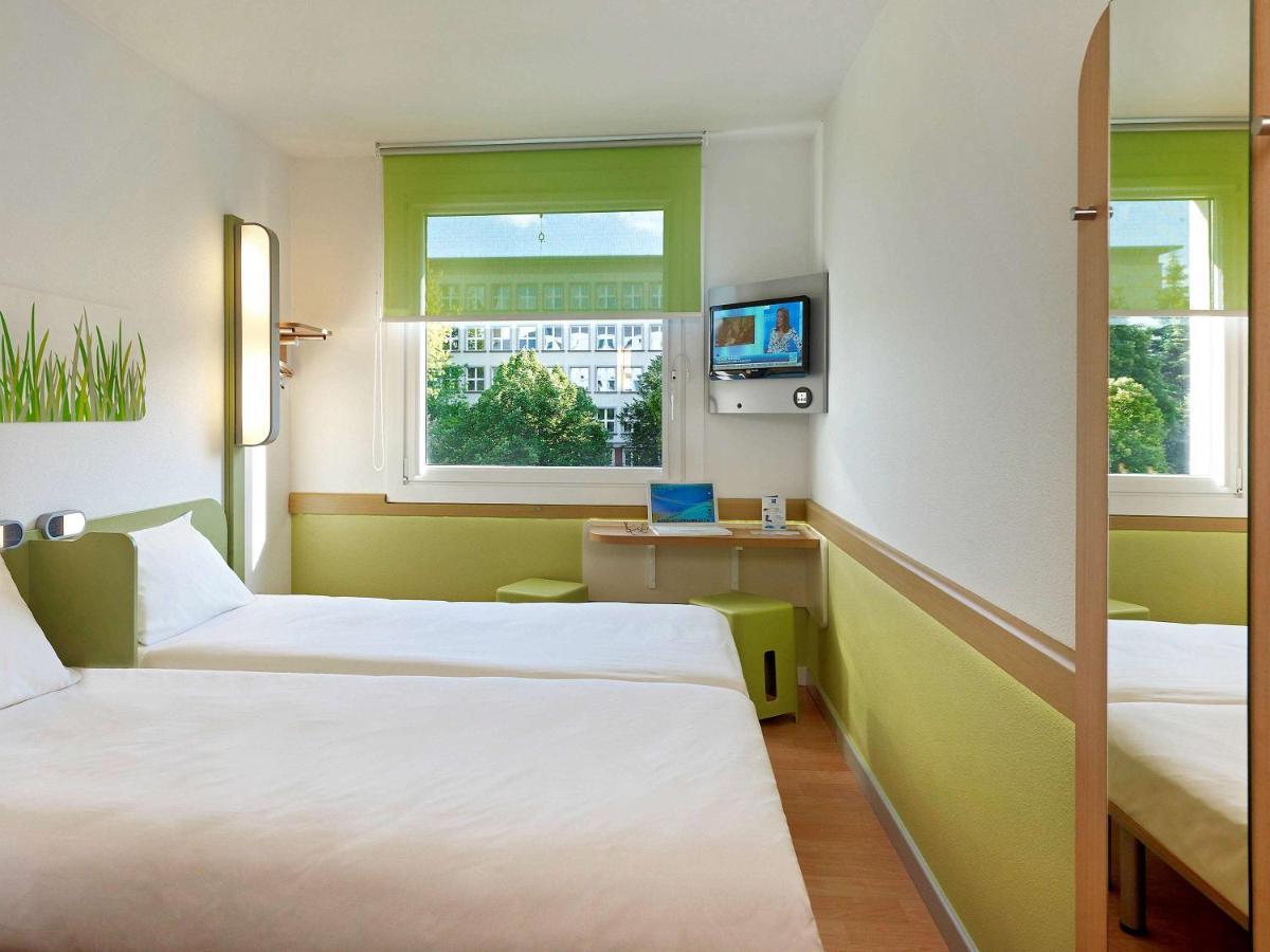 Ibis Budget West Station Hotell